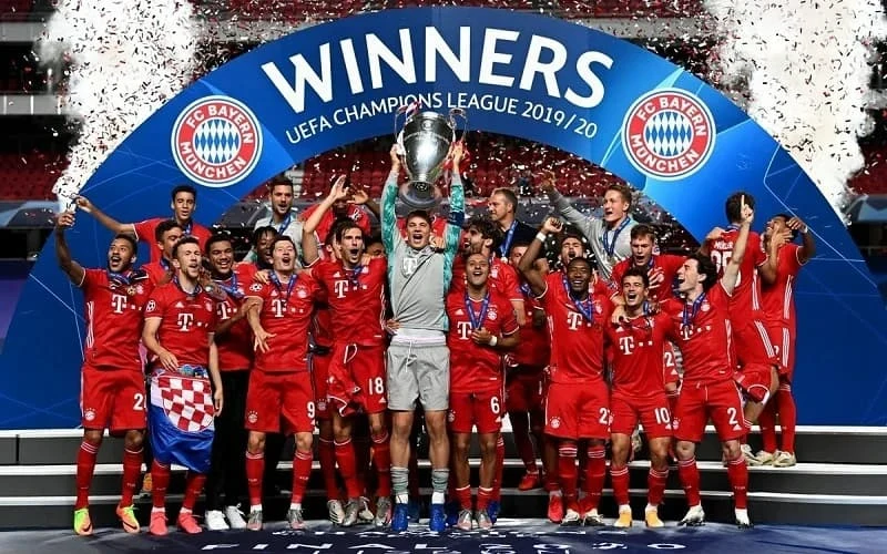 “FC Hollywood” là biệt danh của Bayern những năm 1990 